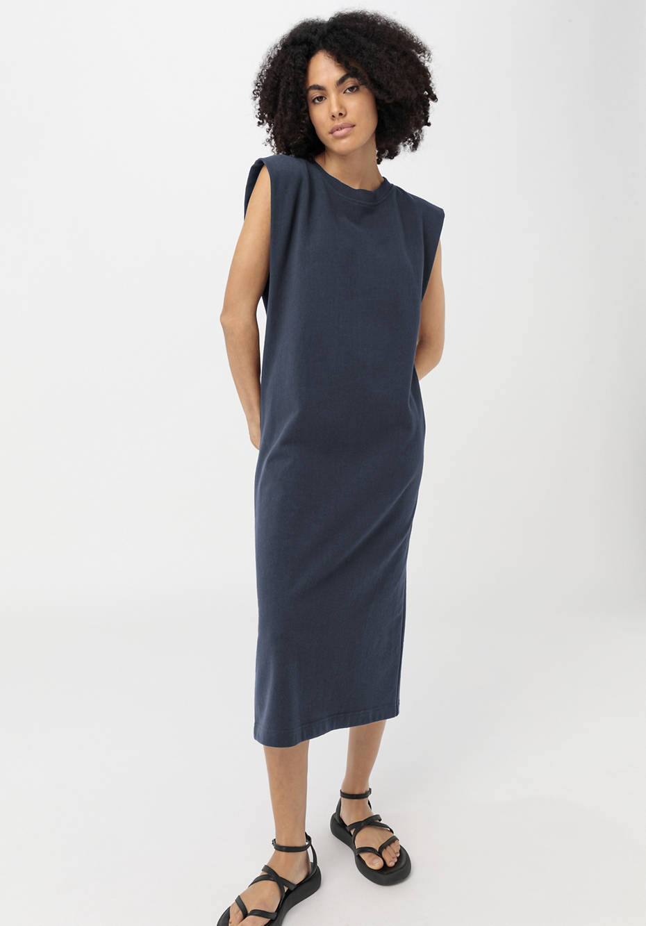 Sweat-Kleid BetterRecycling aus reiner Bio-Baumwolle