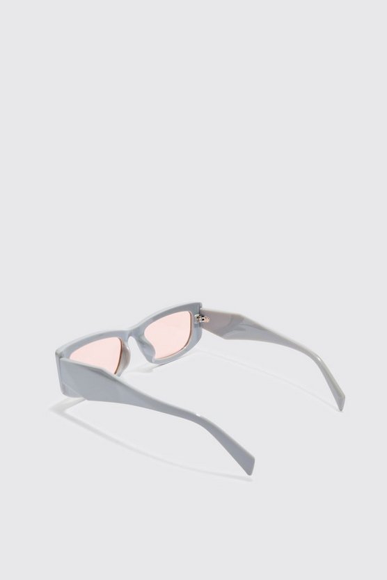 Graue klobige Sonnenbrille