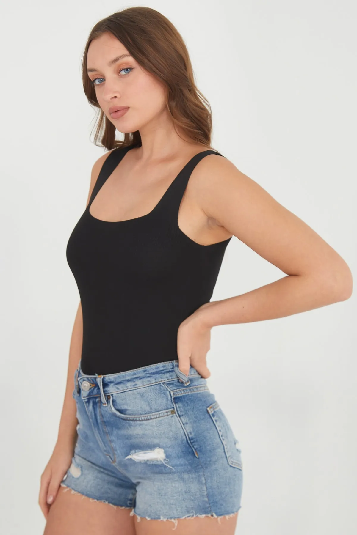 Pearls of Home  Crop Top für Damen – Schwarz – Tailliertes Crop – 15 verschiedene Farboptionen – Flexible Strickware für Sportlerinnen