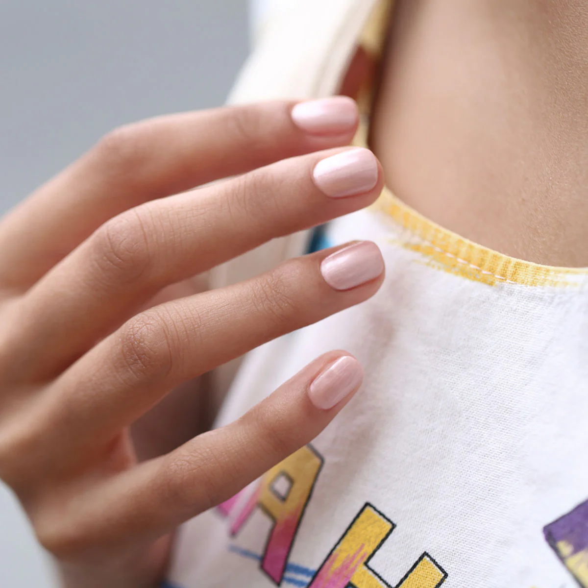 GREEN FLASH Nails - Oja Semipermanentă - Oja cu Efect Gel