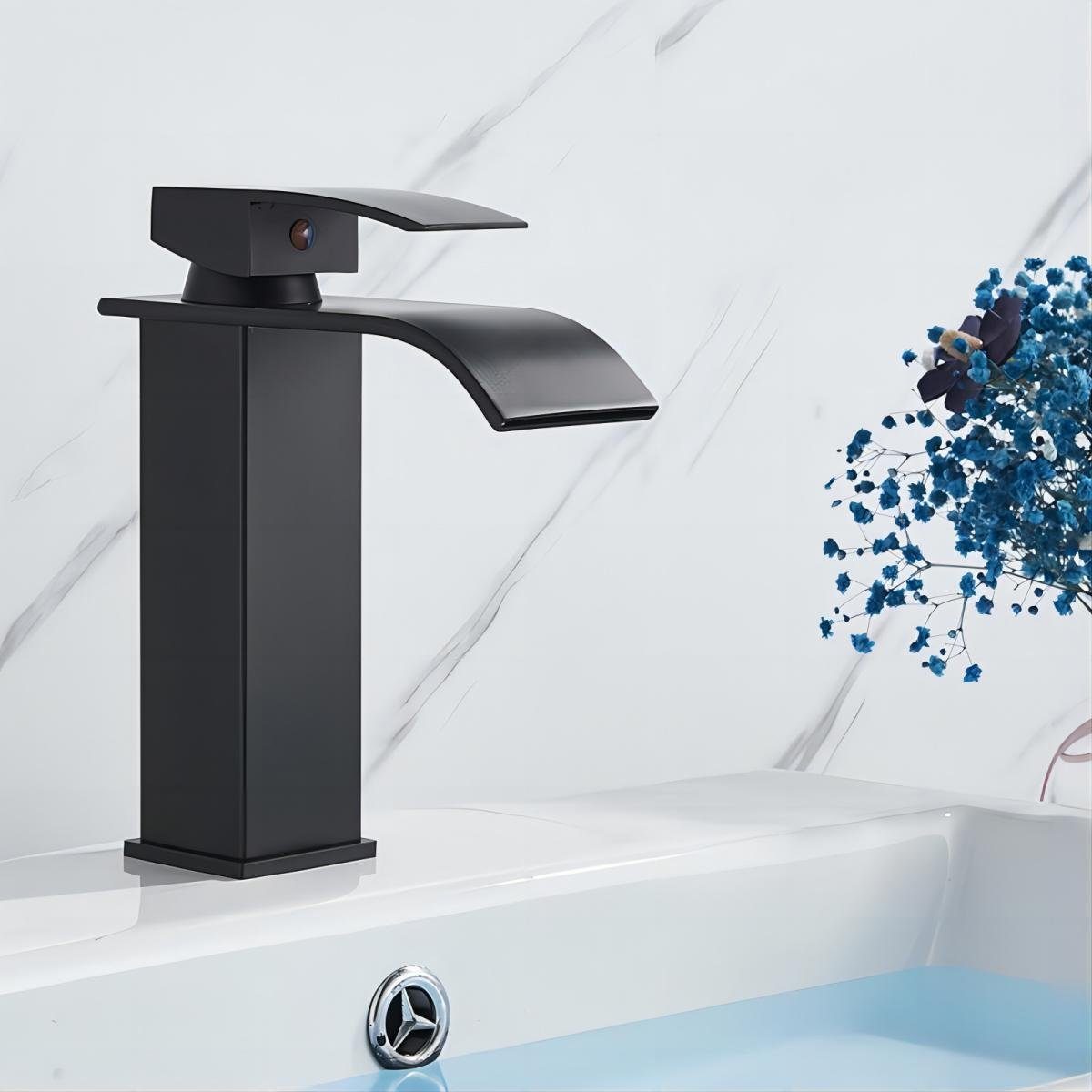 LifeImpree Badarmatur Wasserhahn Bad Waschtischarmatur Schwarz, Höhe: 18 cm