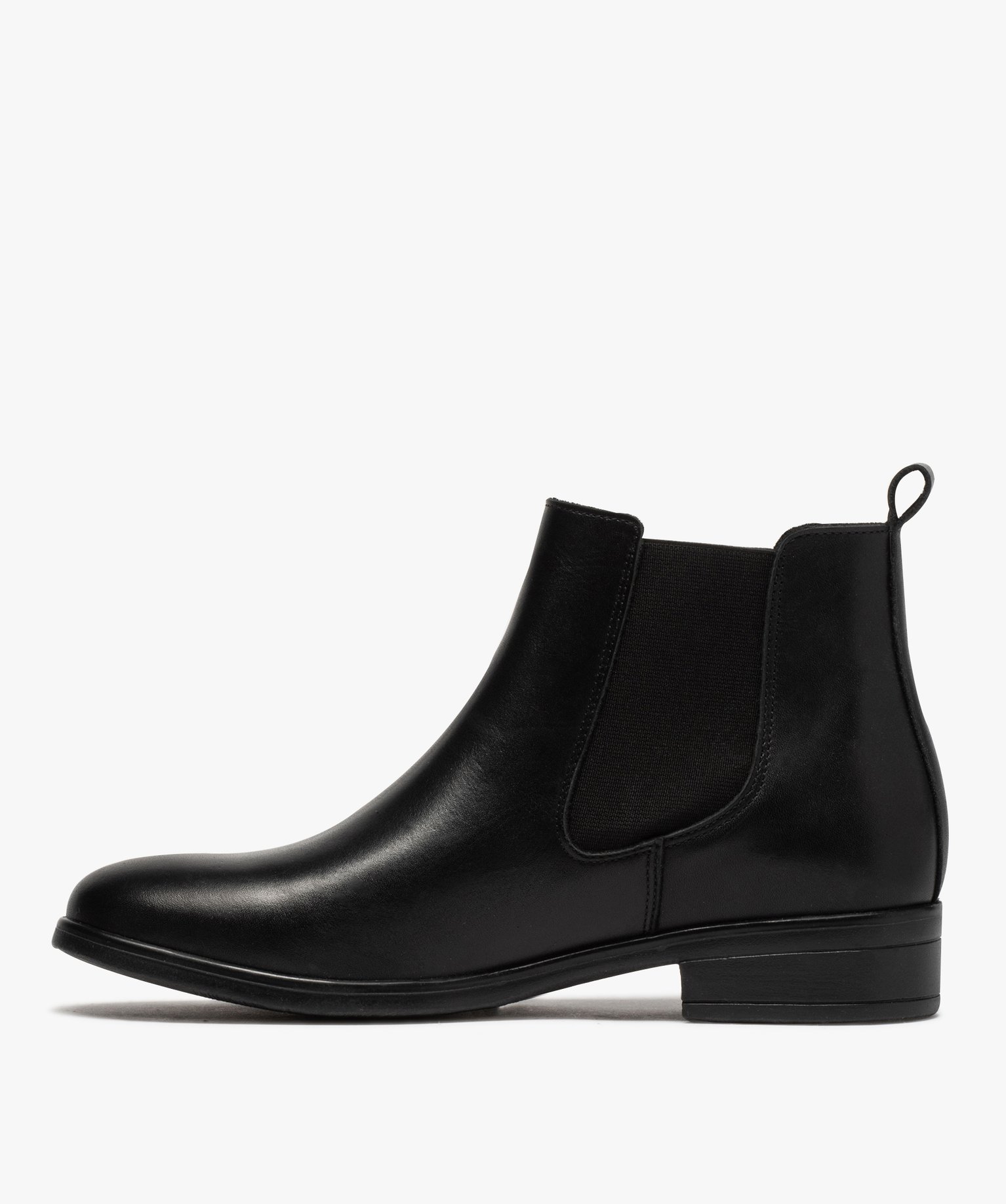 Boots femme à talon plat unis en cuir style Chelsea noir | GEMO