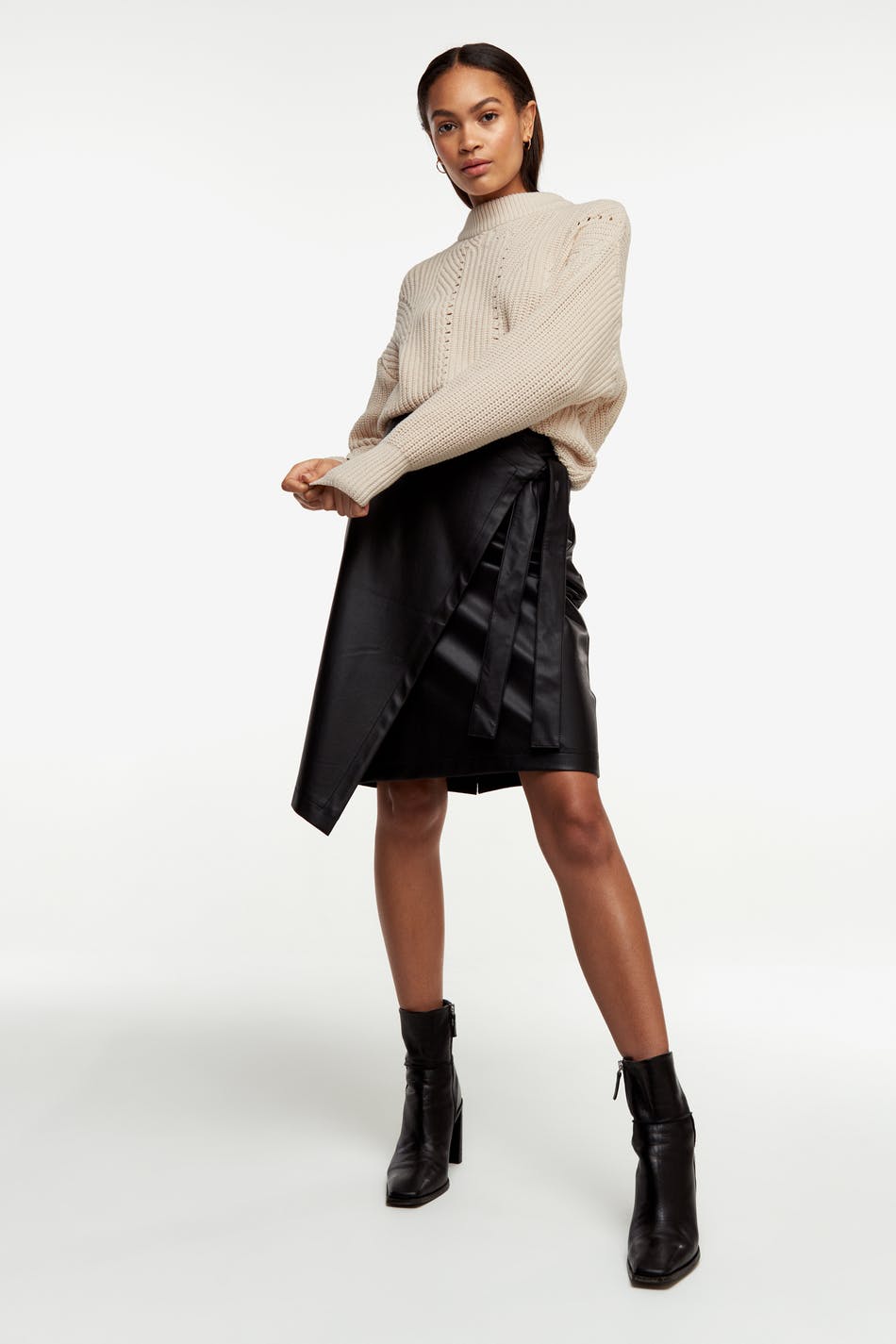 Mia knitted sweater