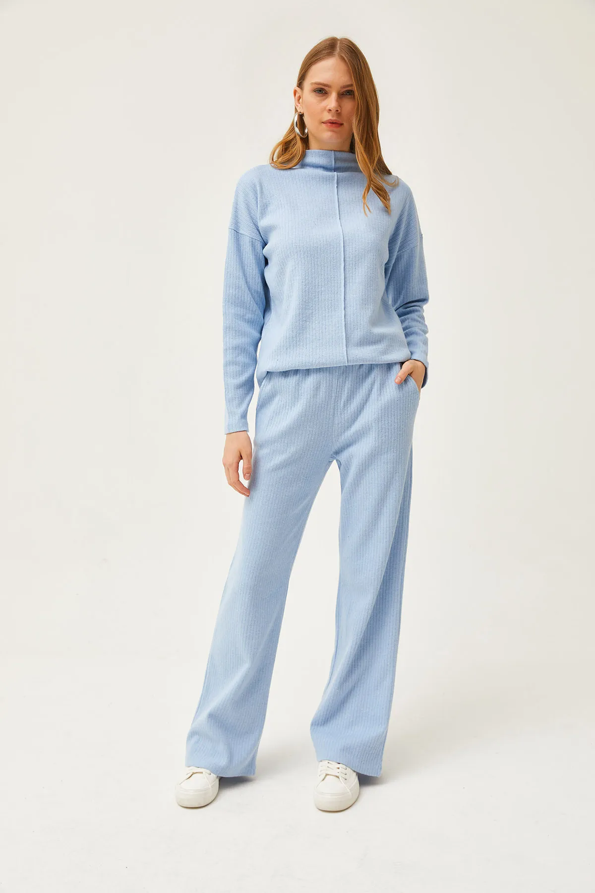 Olalook  Babyblauer Damenanzug mit Taschen, Hose, Oberteil, Stehkragen, Bluse, Stehkragen, TKM-19000254