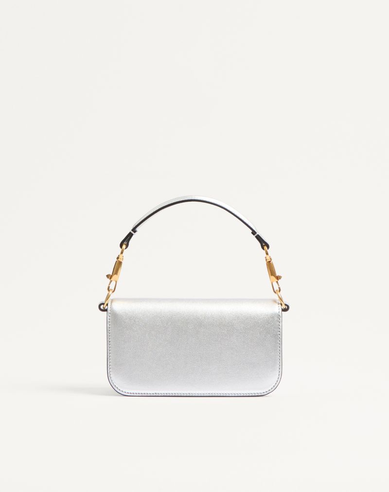 Bolsa de ombro pequena Valentino Garavani Locò em couro de bezerro laminado com logotipo de joia.