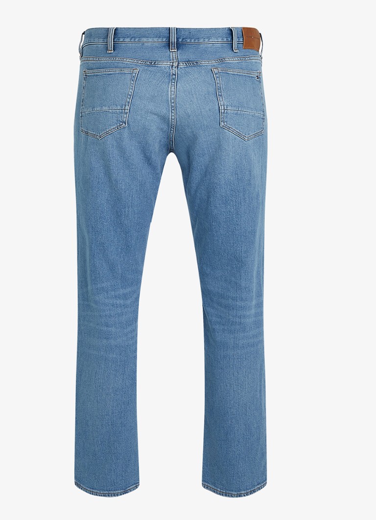 Jeansy Tommy Hilfiger Madison z prostą nogawką i przeszytymi kieszeniami.
