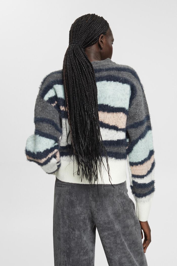 Gemusterter Strickpullover mit Pailletten