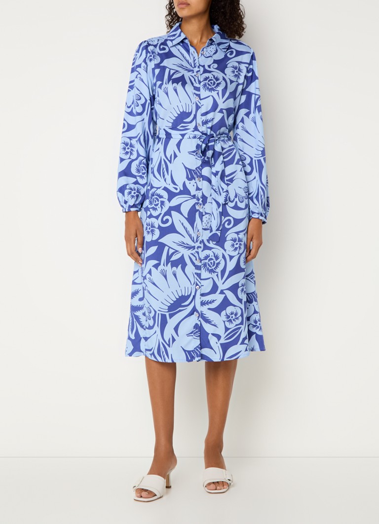 Rochie-cămașă midi Amira de la Josephine & Co., cu imprimeu floral și curea legată.