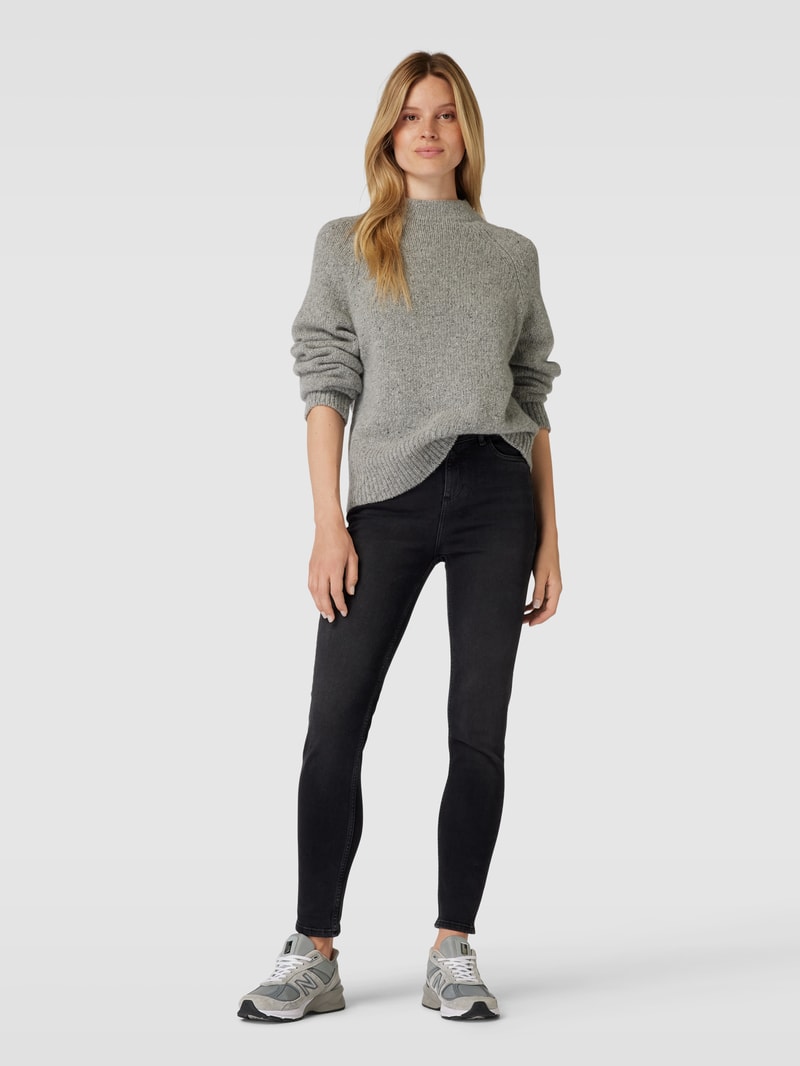 Skinny Fit Jeans mit Knopfverschluss in dunkelgrau