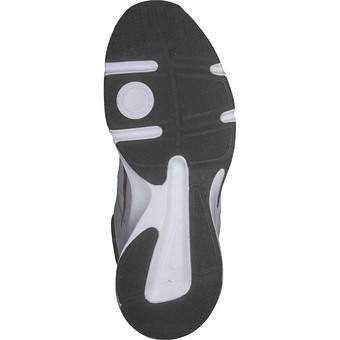 Nike Defy All Day Sneaker in weiß