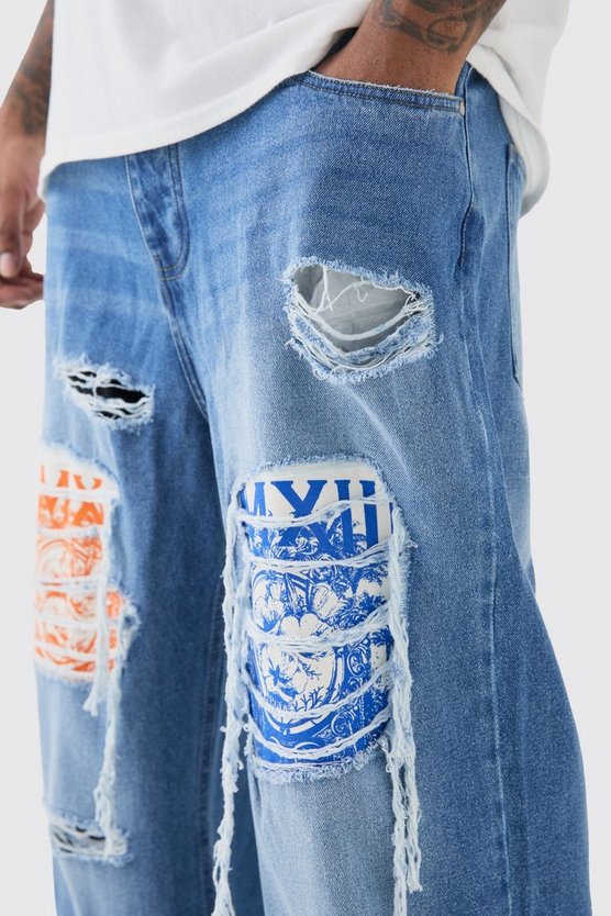 Plus lockere Schlagjeans mit Rissen