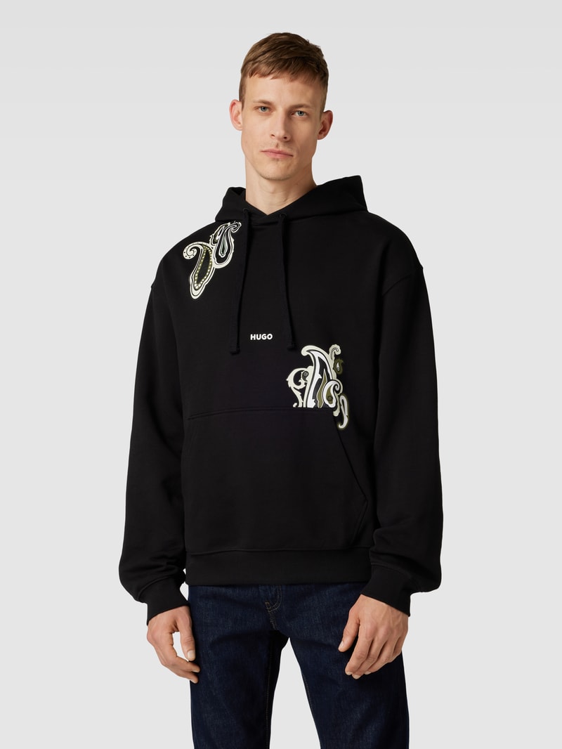 Hoodie mit Motiv-Print Modell 'Dolias' in schwarz