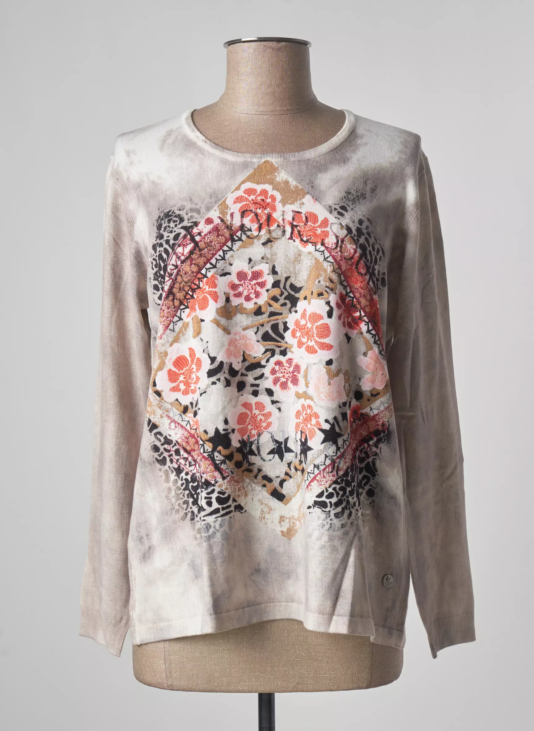 Joy Of Life Pulls Femme couleur beige