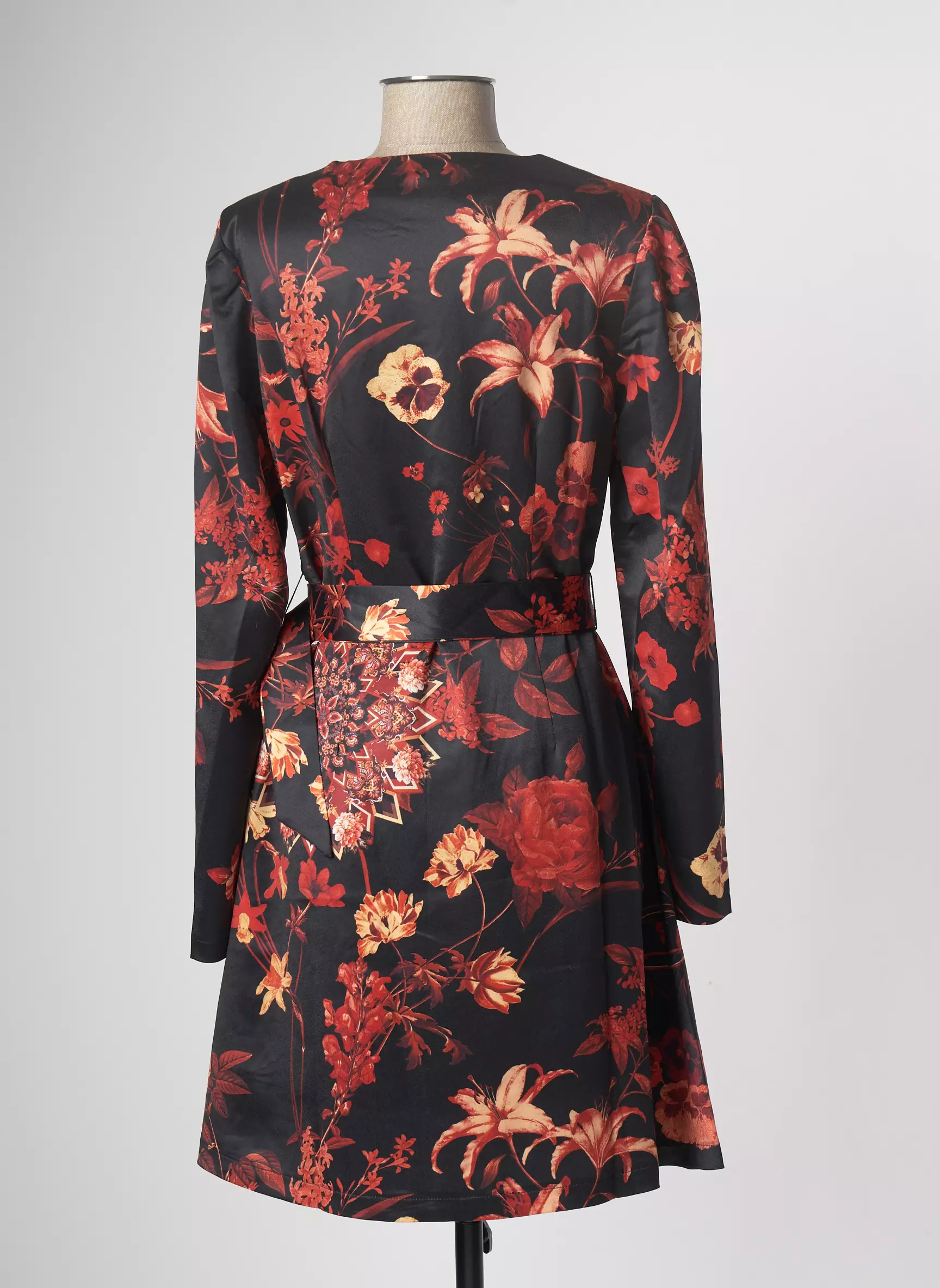 Multiples Robes Courtes Femme couleur noir