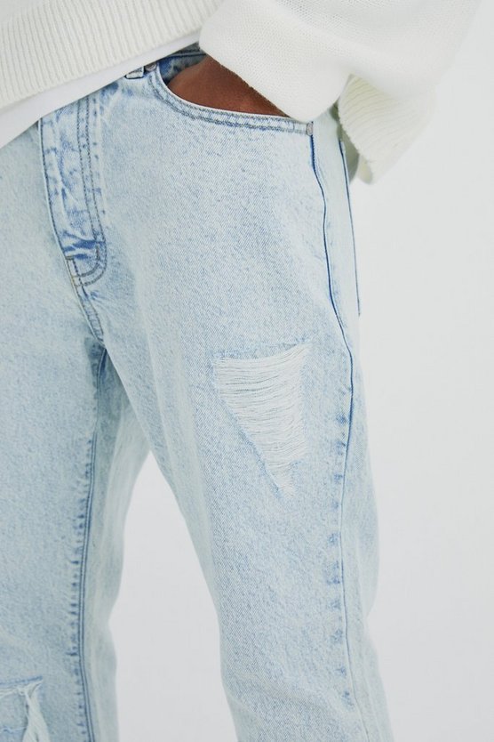 Slim-Fit Schlagjeans mit Rissen
