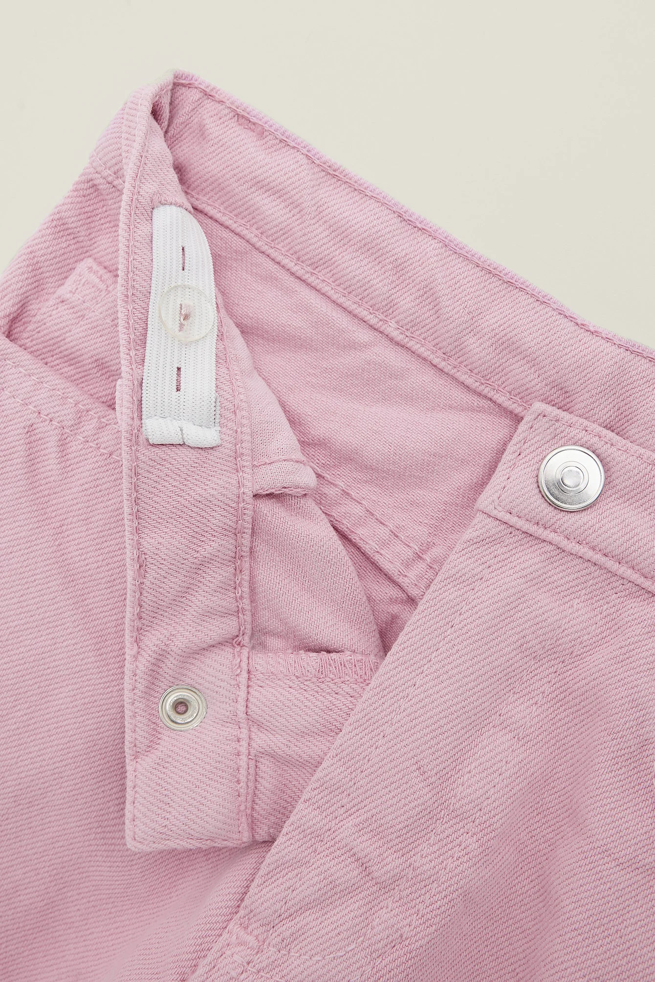 Mom Jeans mit hoher Taille