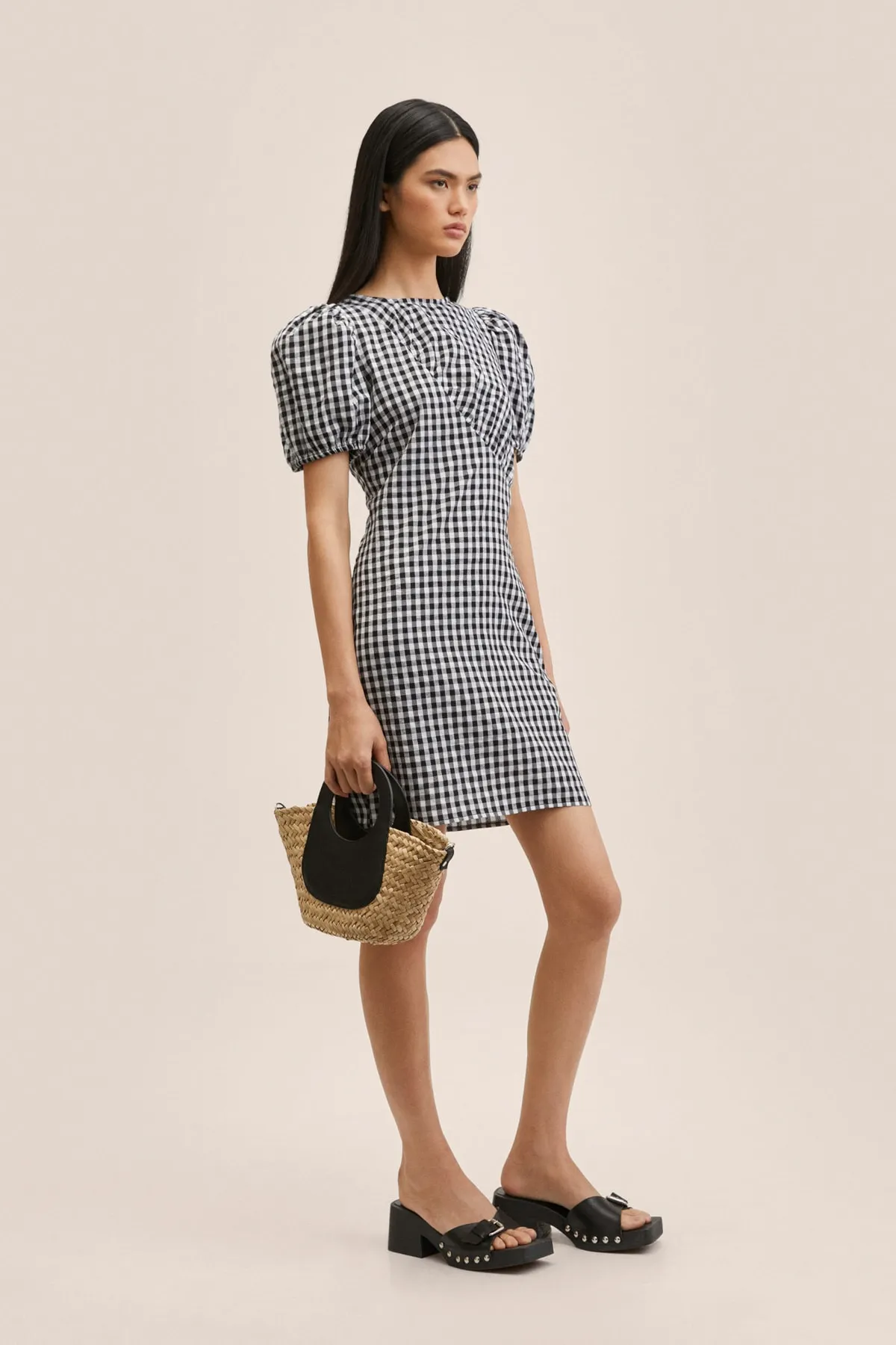 MANGO  Schwarzes Damenkleid 27027121