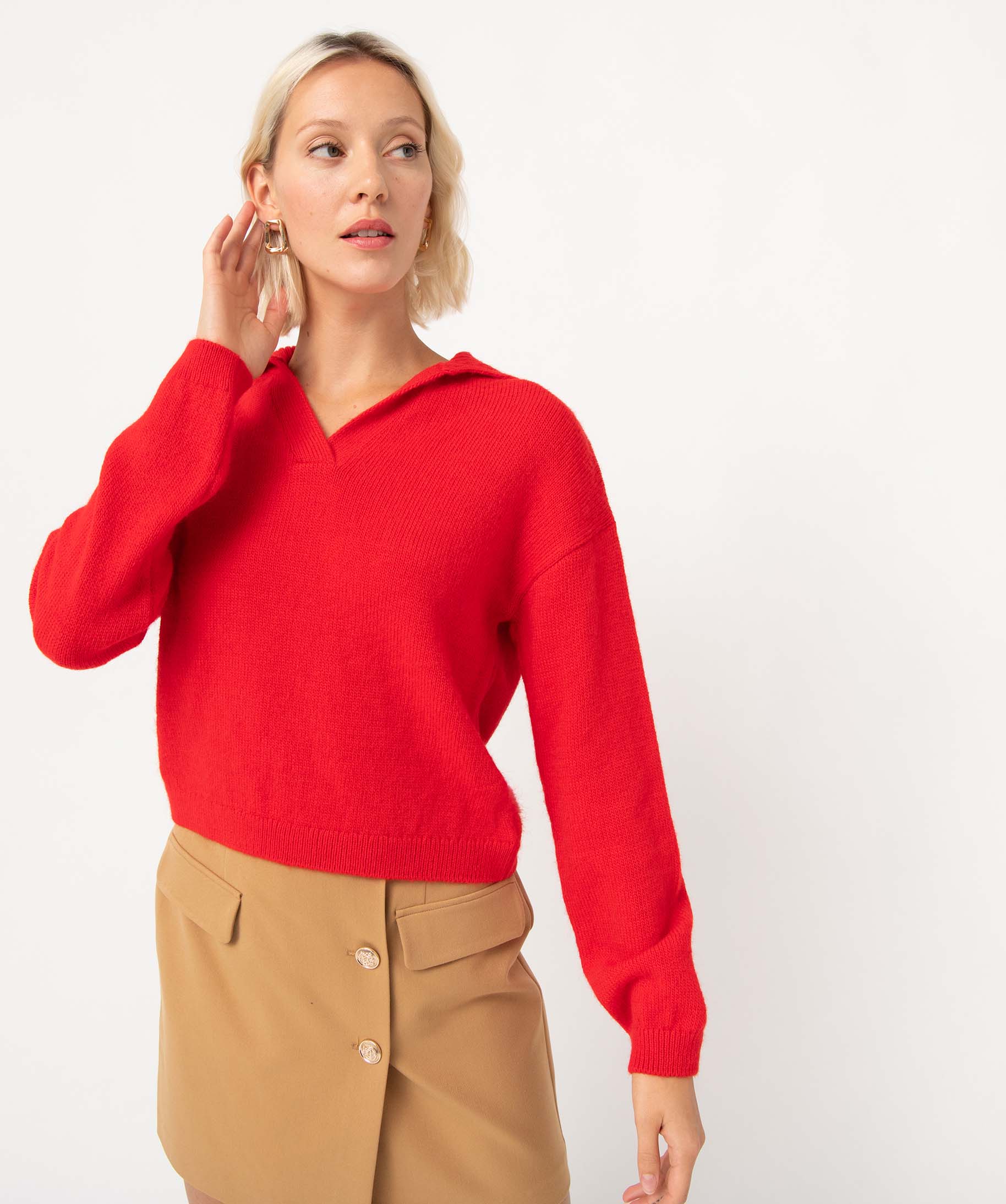 Pull femme coupe courte avec grand col rouge | GEMO