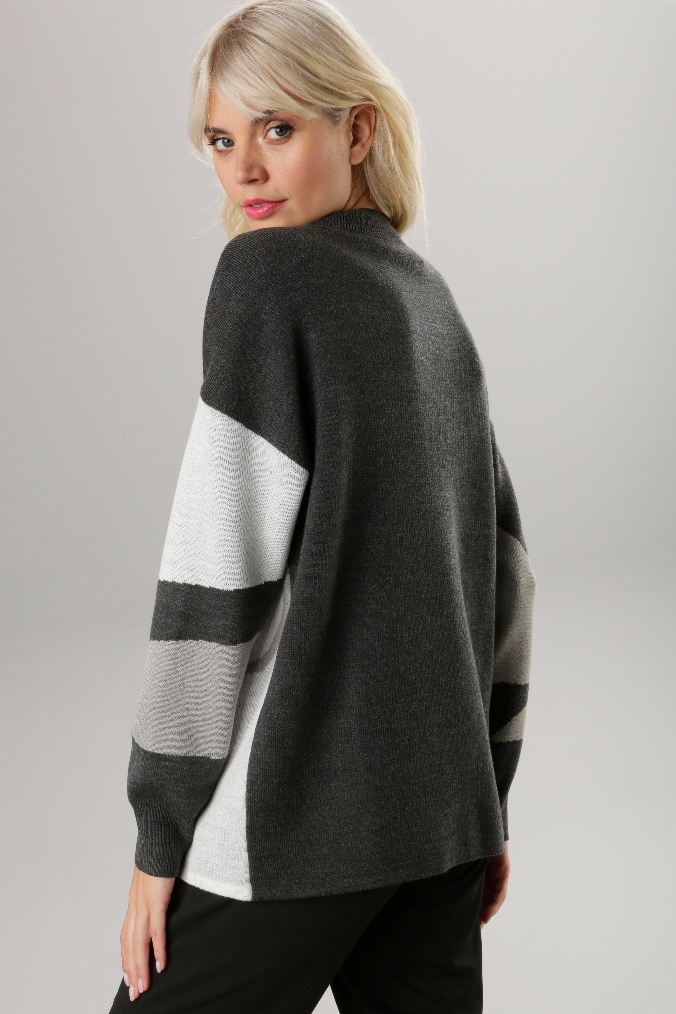 Aniston SELECTED Strickpullover mit großem Blütenmuster