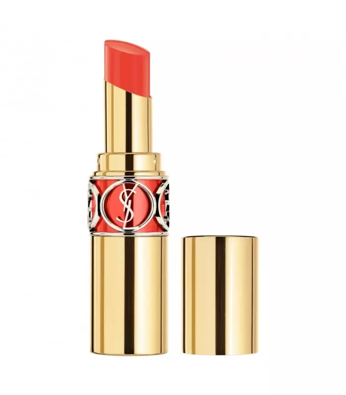 ROUGE VOLUPTÉ SHINE  Une brillance à porter. Des couleurs fraîches