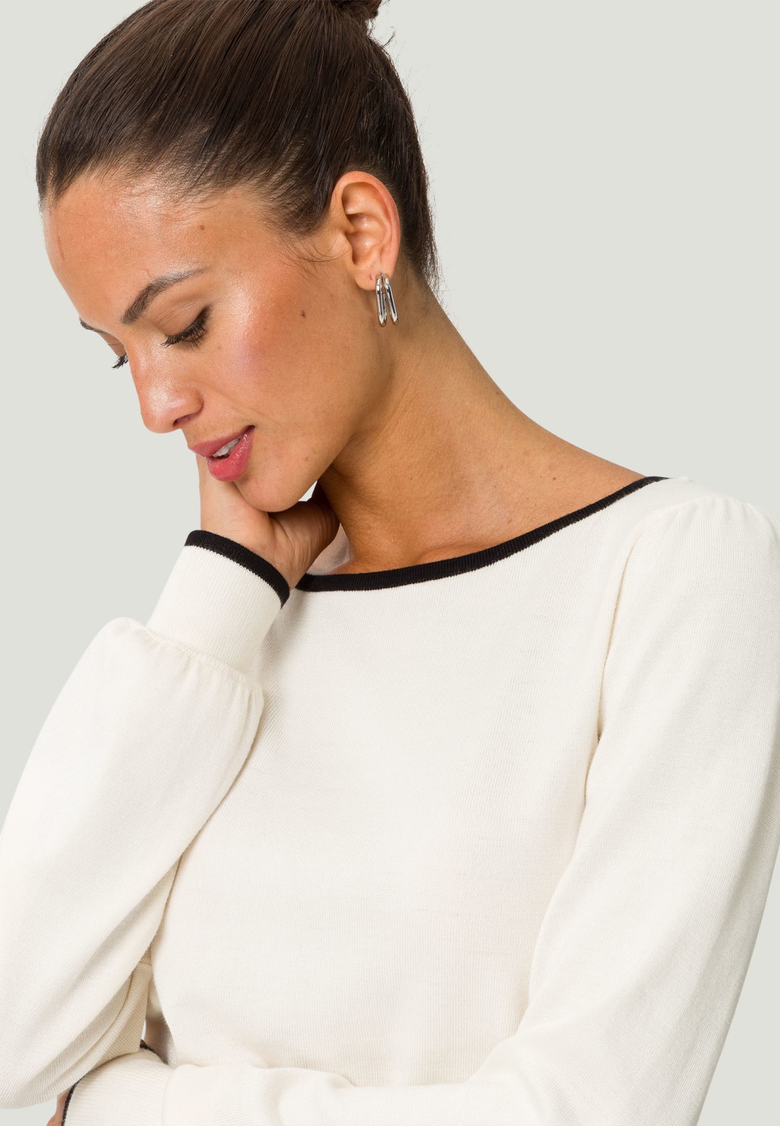 Pullover mit Kontrastdetail