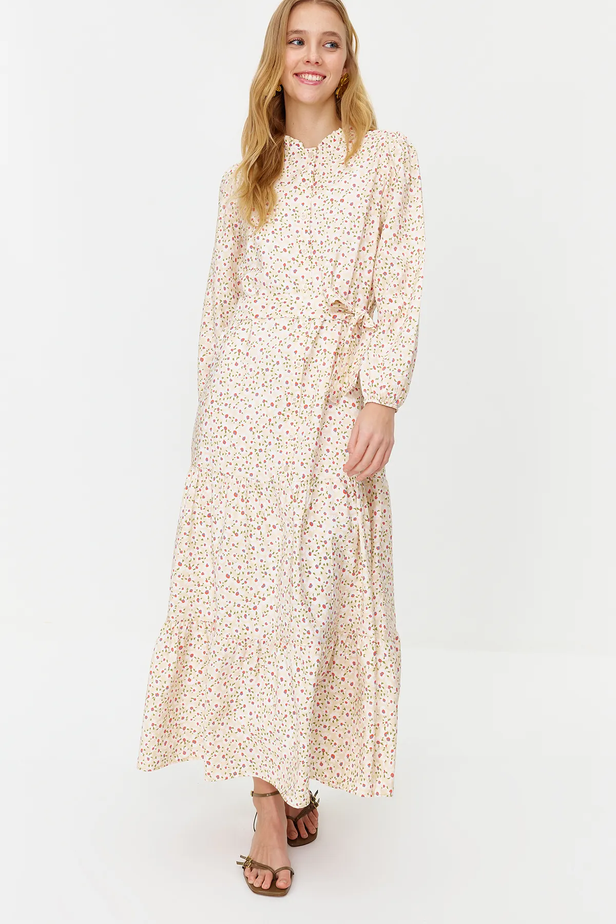 Trendyol Modest  Mehrfarbiger Rock mit Gürtel, Volants, Blumenmuster, gefüttertes Webkleid TCTSS23EB00294