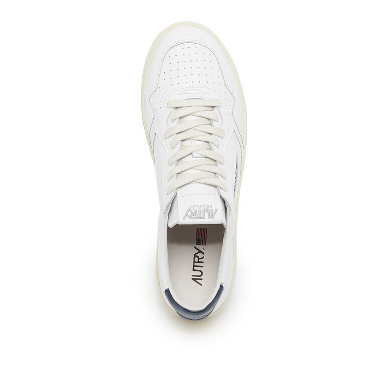 Autry 01 Low LL12 white/navy blue