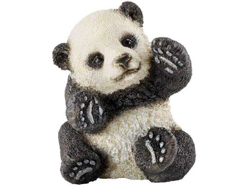 Bébé panda jouant