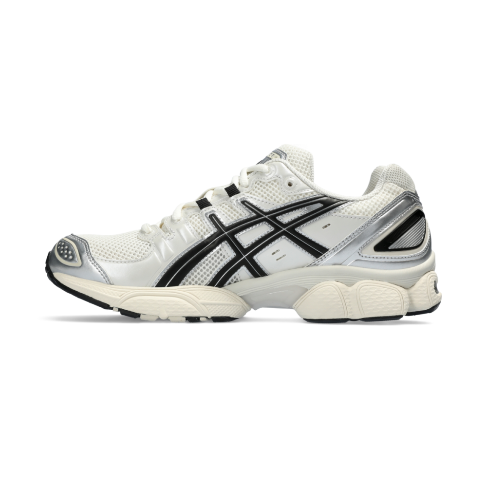 Asics GEL Nimbus 9 1201A424-105 / weiss