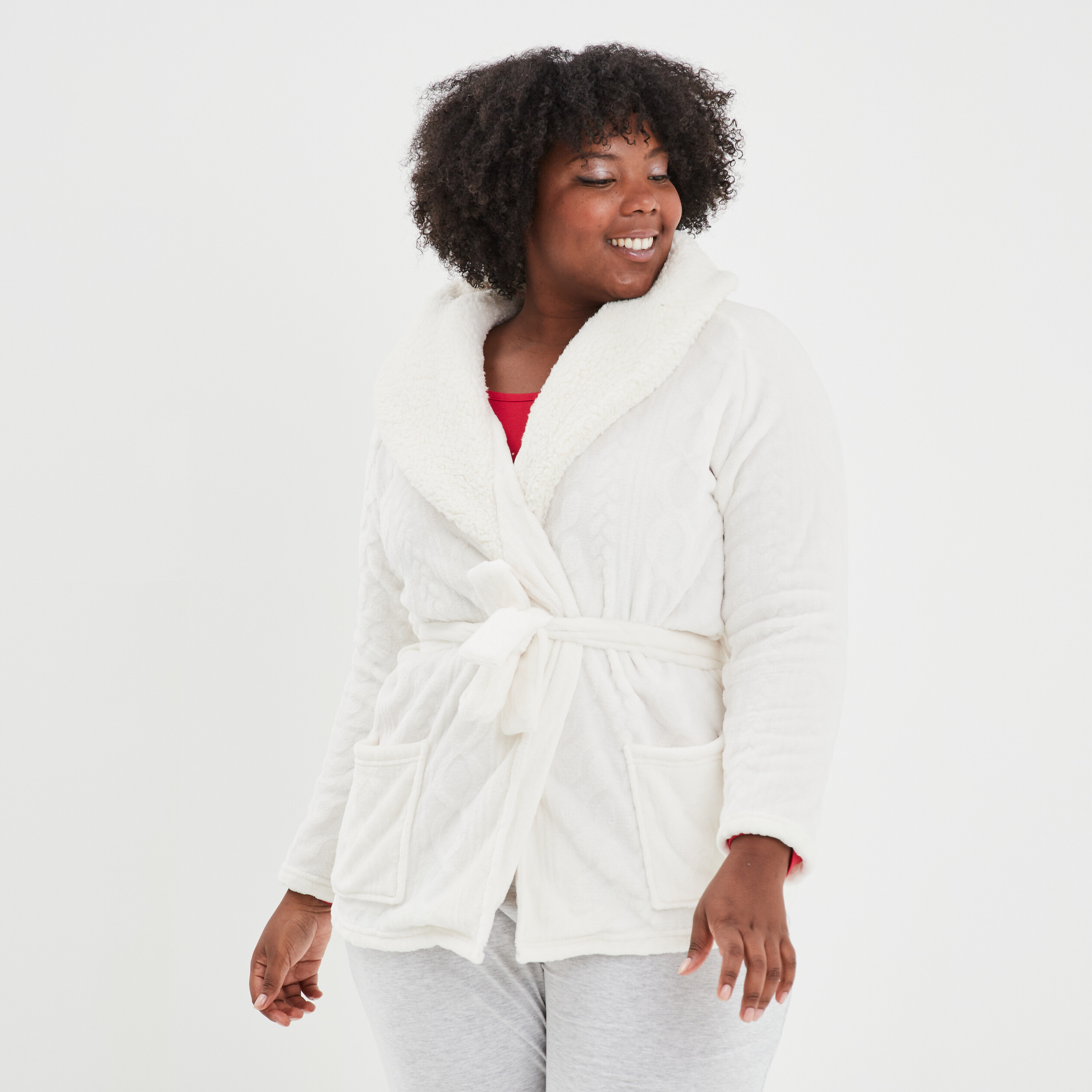 Peignoir court col châle laine mouton blanc femme grande taille | La Halle