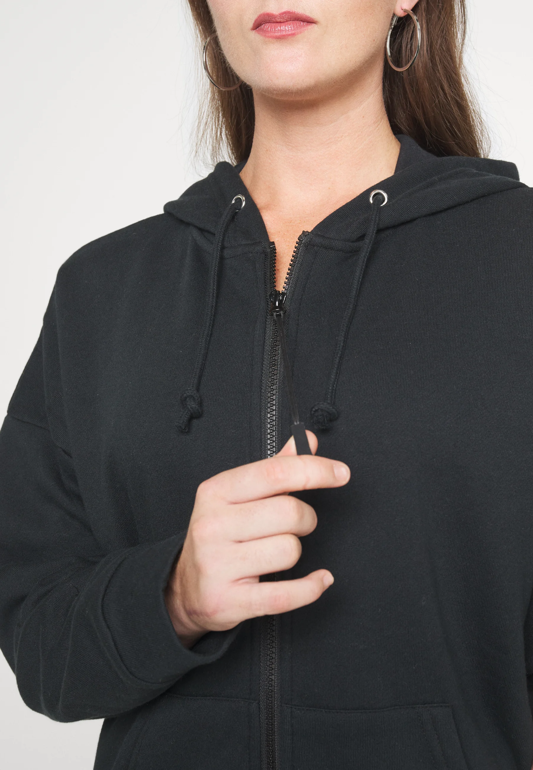 Even&Odd CHAQUETA BÁSICA OVERTamañoD CON CAPUCHA Y CREMALLERA ADAPTABLE - Sudadera con cremallera