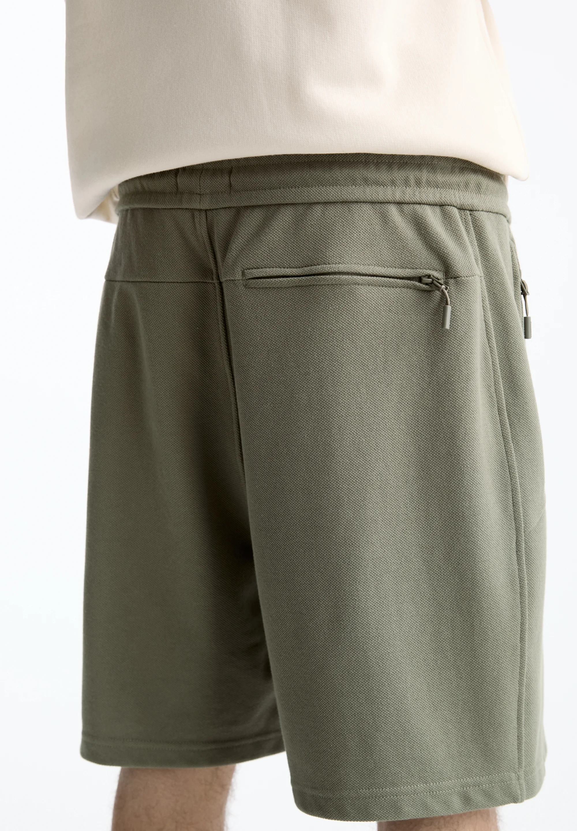 PULL&BEAR JOGGER - BERMUDA - Pantalón deportivo