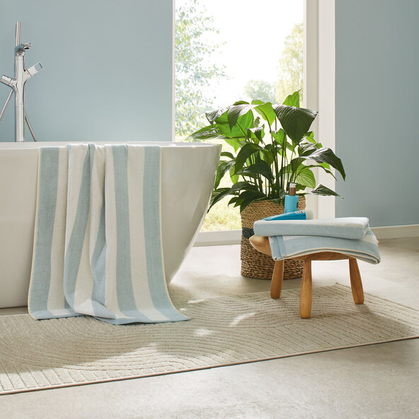 Frottee-Handtuch, 70 x 140 cm, blau gestreift