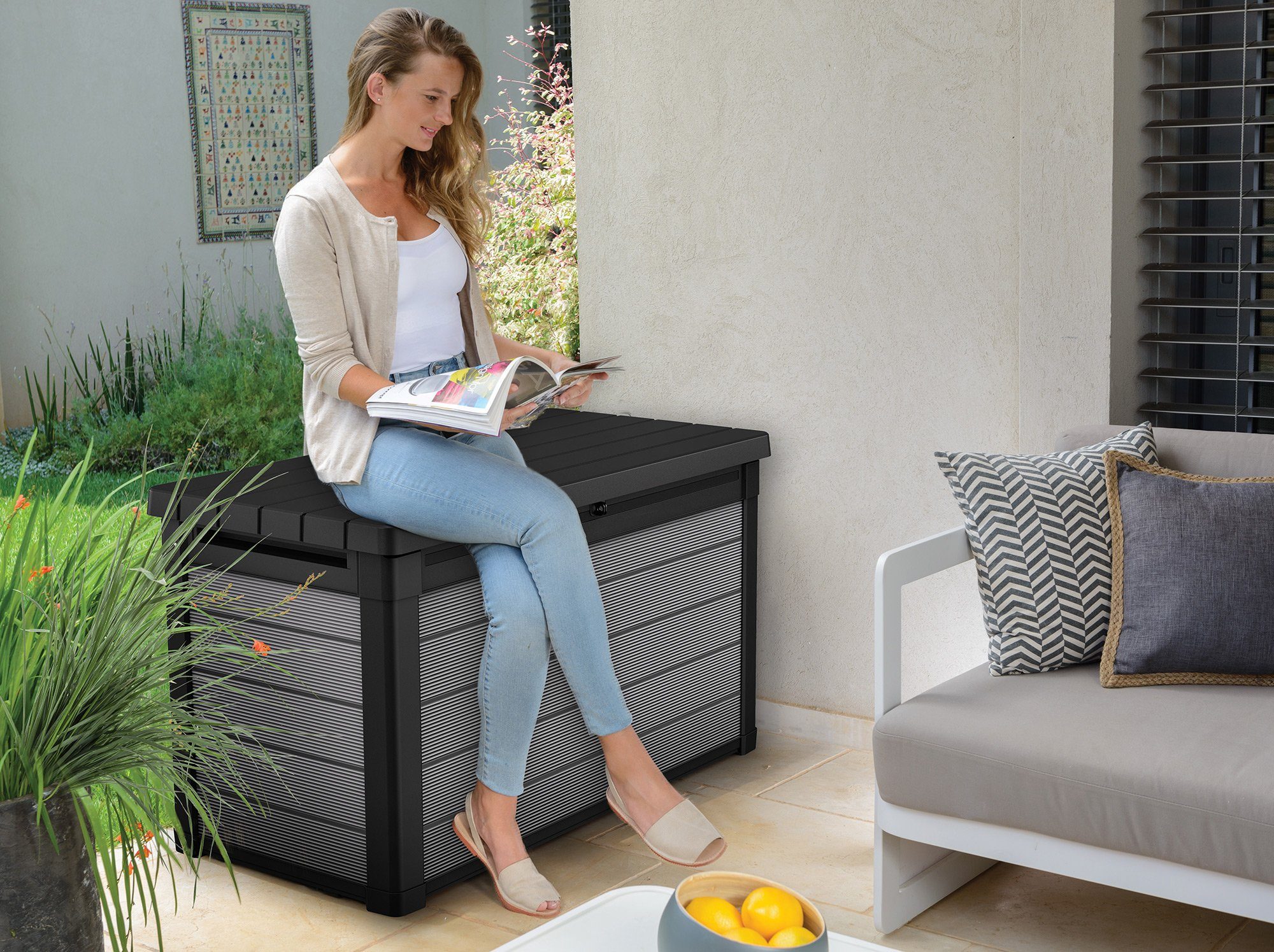 Keter Kissenbox Kissenbox Premier Box, Sitztruhe, XL Gartenbox, wetter- und UV beständig, inkl. Gasdruckfedern