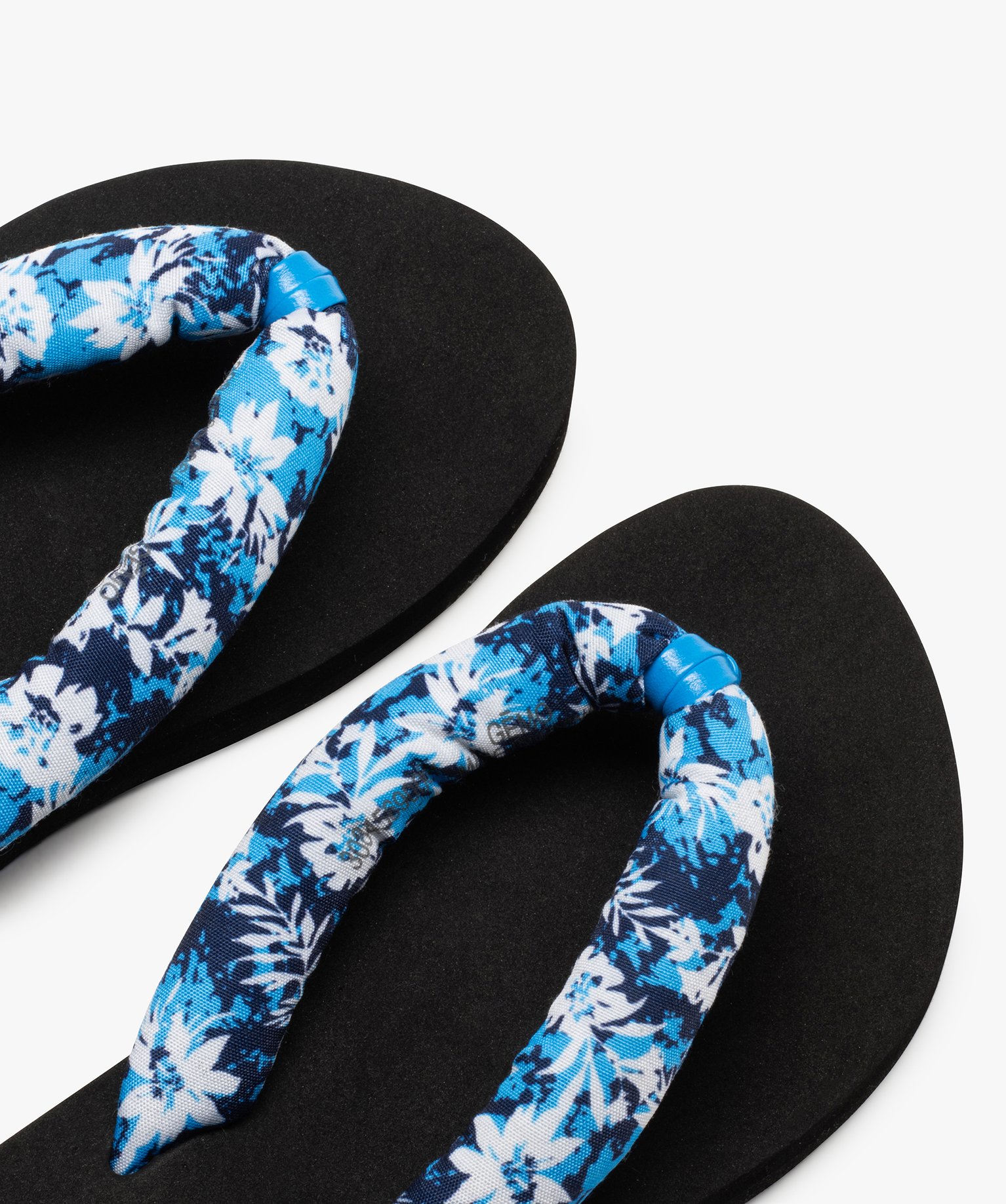 Tongs femme à brides rembourrées en tissu imprimé bleu | GEMO