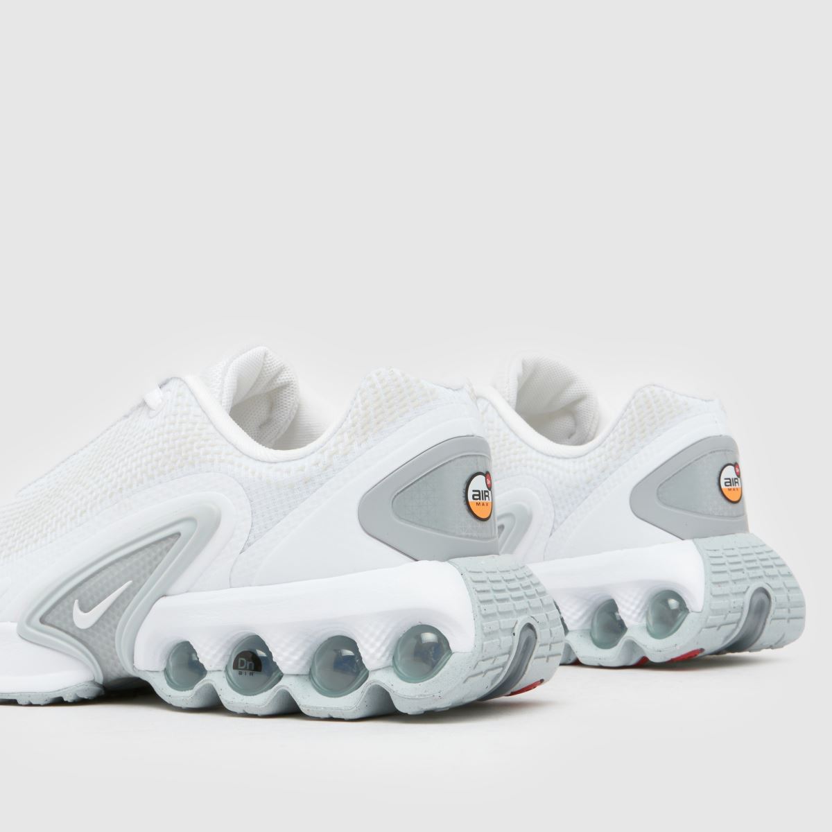 Nike Air Max DN 18 181666-010 cipő fehér