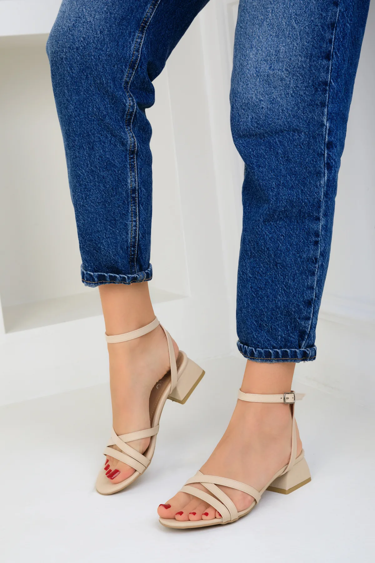 SOHO  Beige klassische Damenschuhe mit Absatz 18959