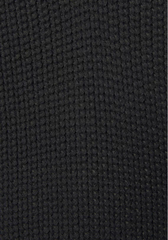 V-Ausschnitt-Pullover