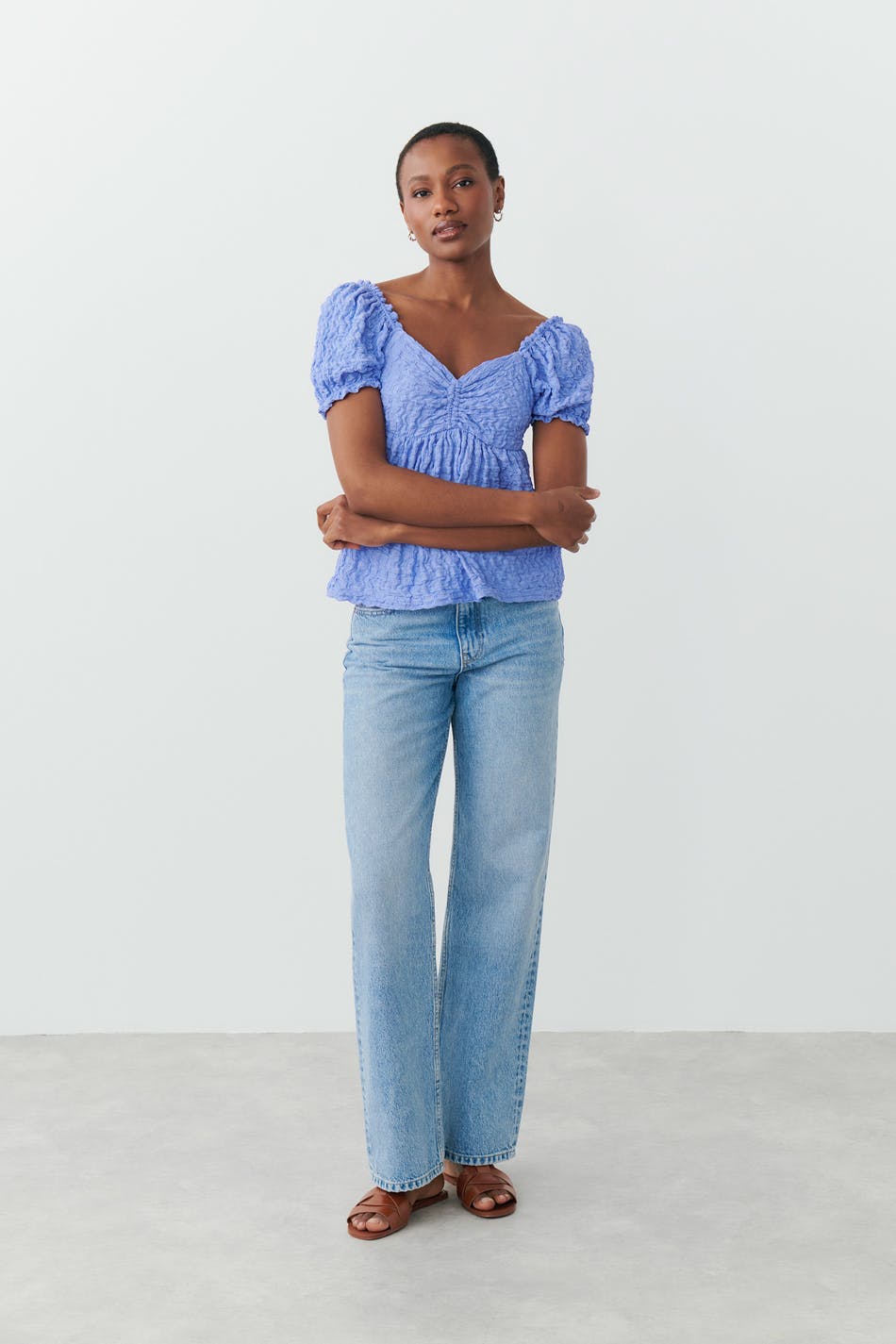 Cute puff sleeve top