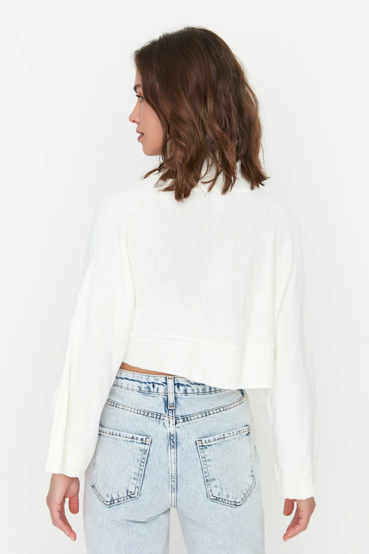 Trendyol Collection  Ecru Super Crop Basic Strickpullover TWOAW21KZ0163