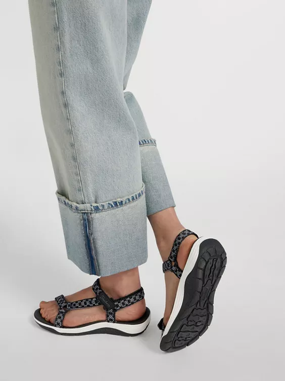 Skechers Size