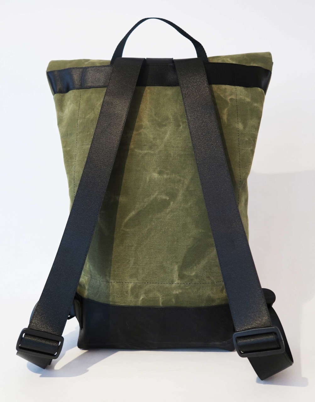 LEONCA Handtaschen khaki Rollrucksack Zeltleinen Oliv dunkel L