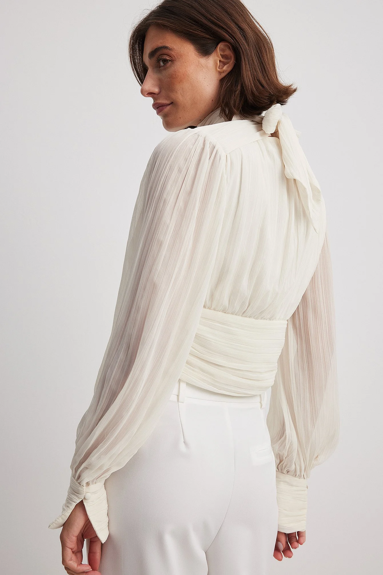 Bluse mit Ballonärmeln und Plissee-Detail