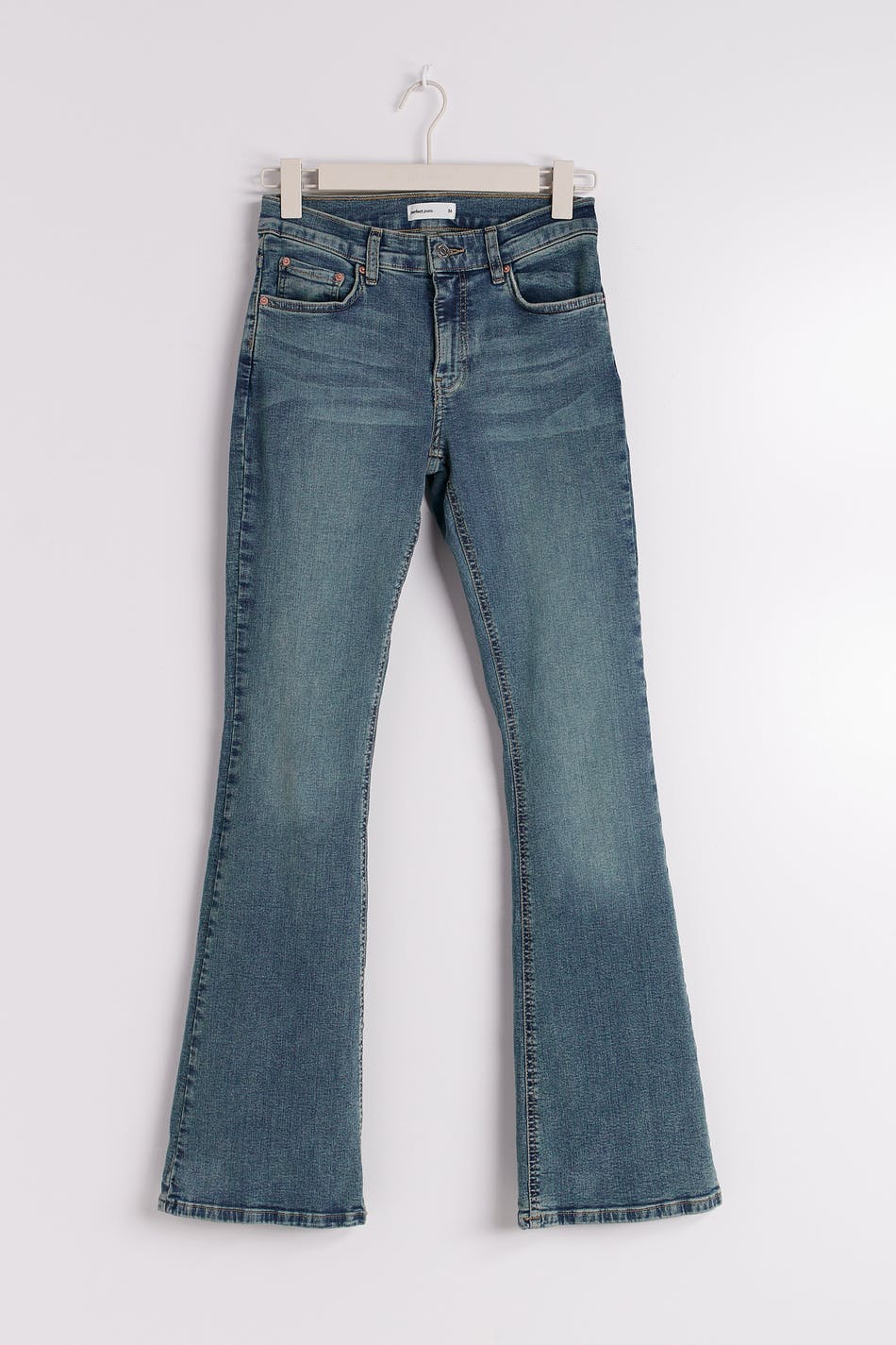 Low waist bootcut jeans