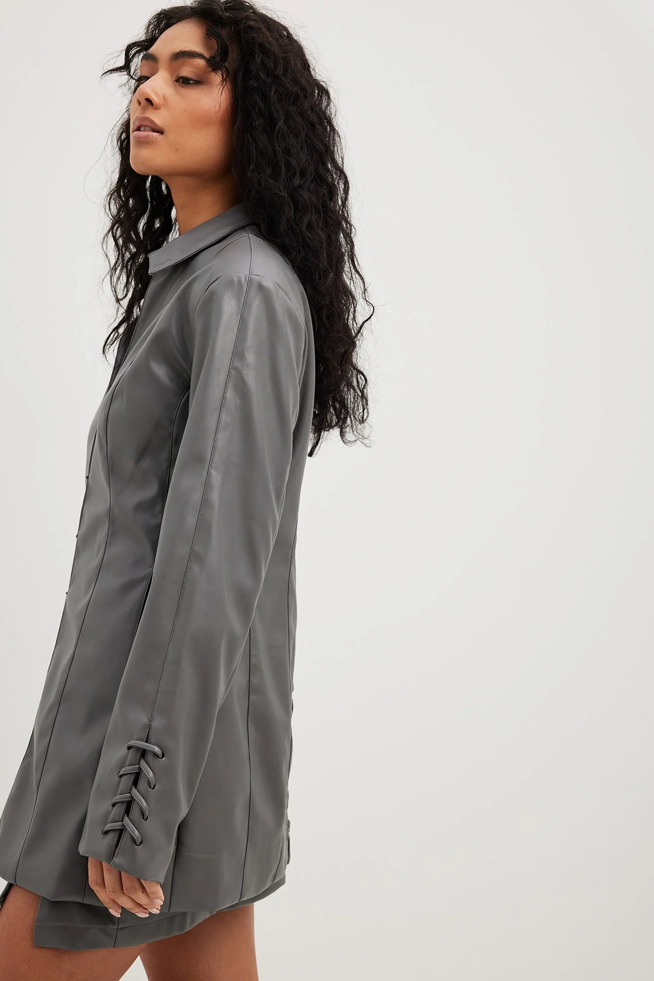 PU-Blazer mit Spitzendetails