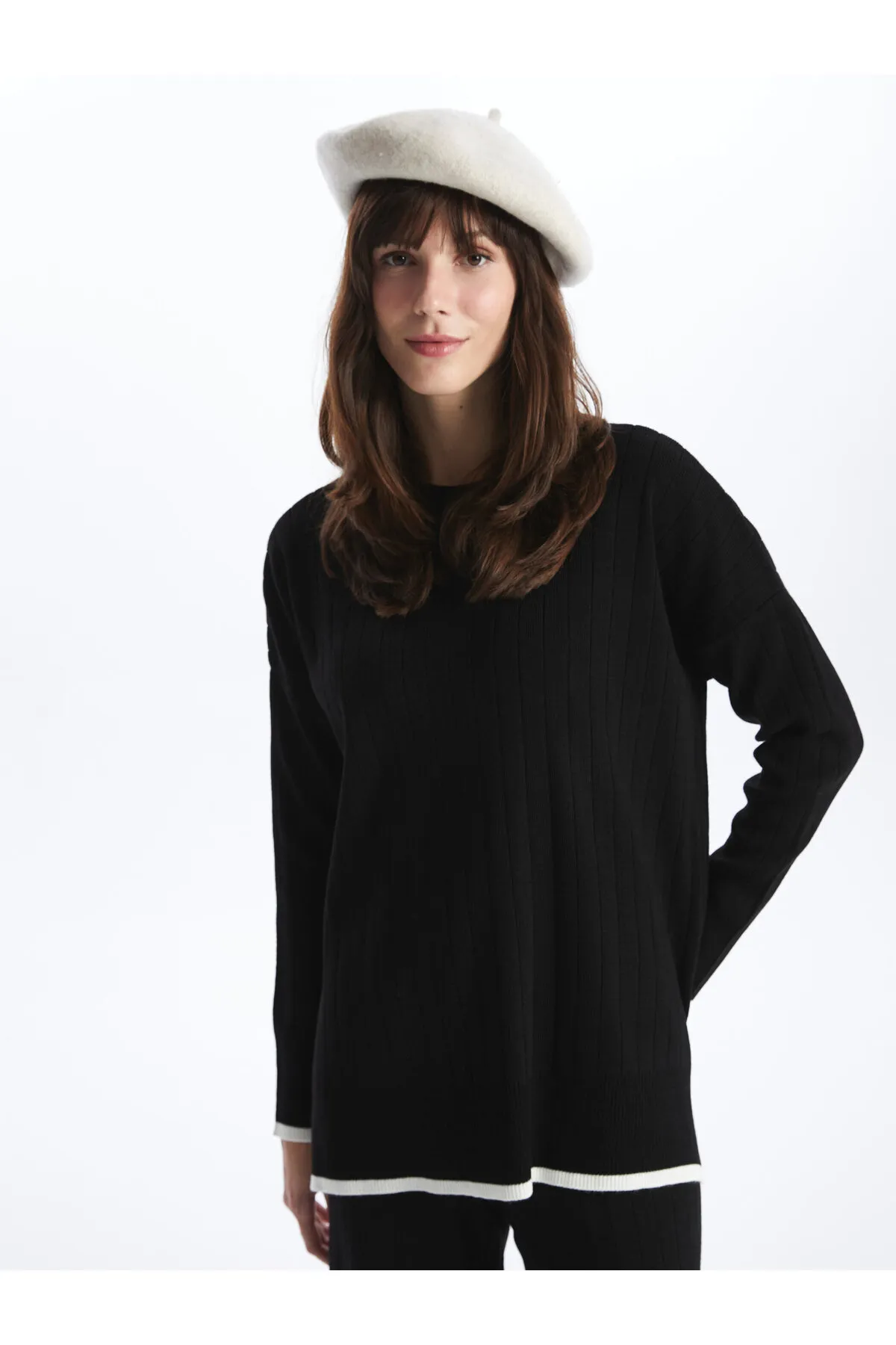 LC Waikiki  Einfarbige, langärmlige Oversize-Stricktunika für Damen mit Rundhalsausschnitt