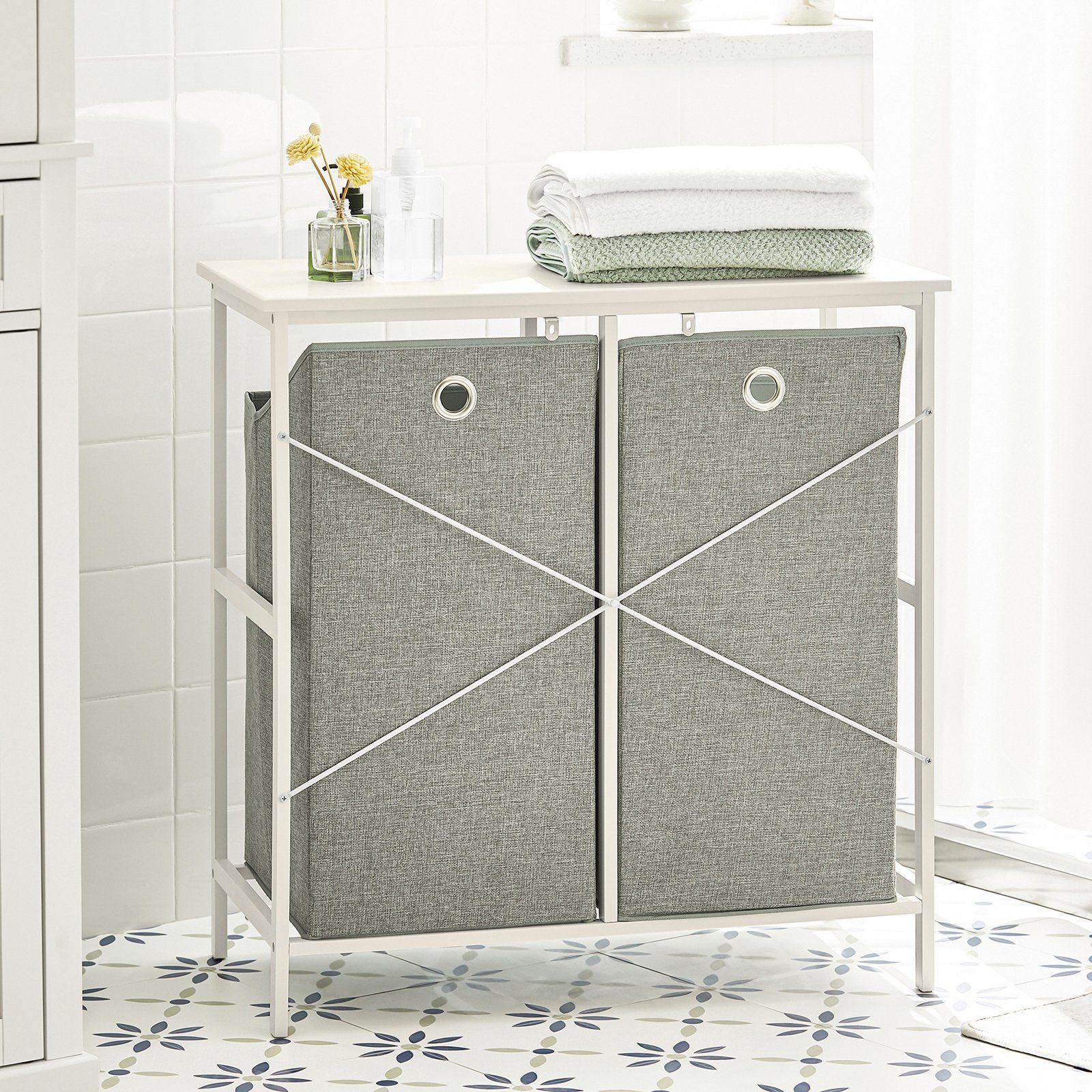 SoBuy Wäscheschrank BZR57 mit 2 abnehmbaren Wäschesäcken Wäschetruhe Wäschesammler Badschrank