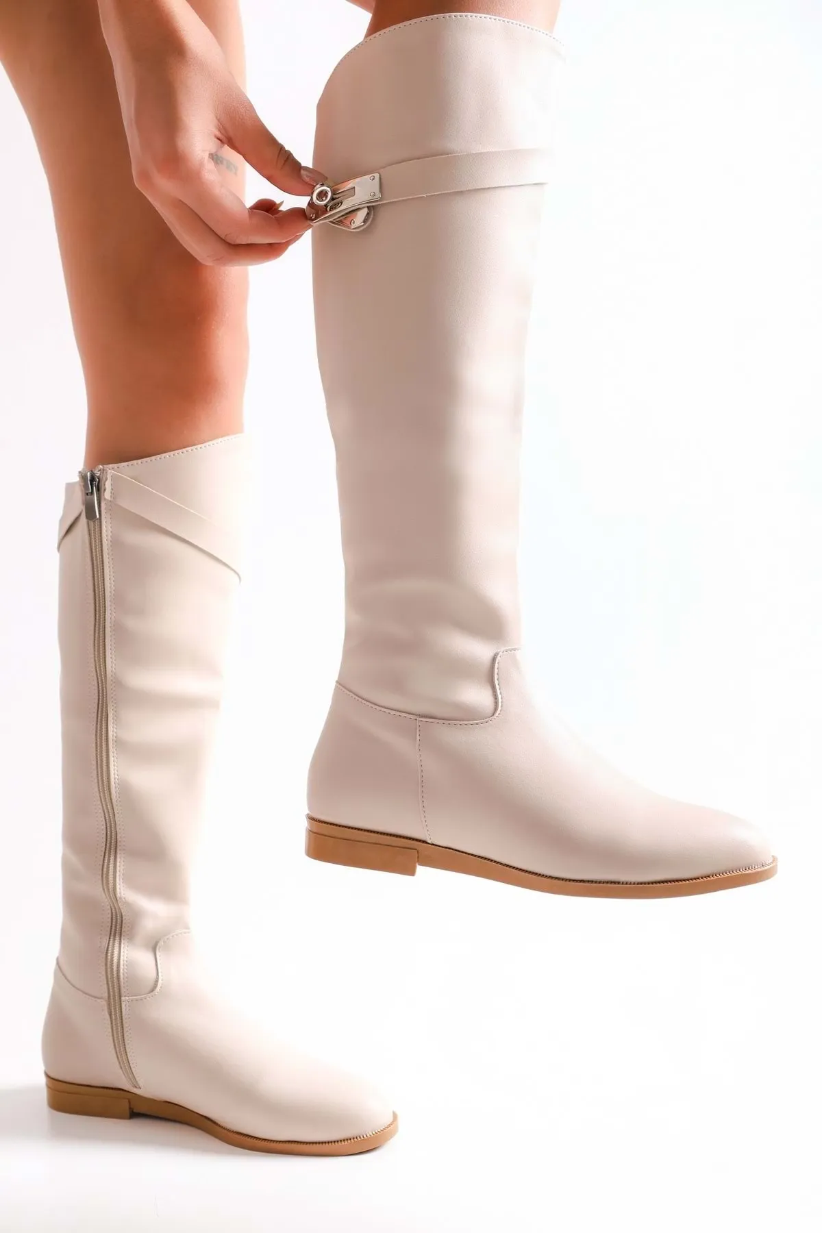Shoeberry  Damen Meroni Beige Lederschnallenstiefel Beige Leder