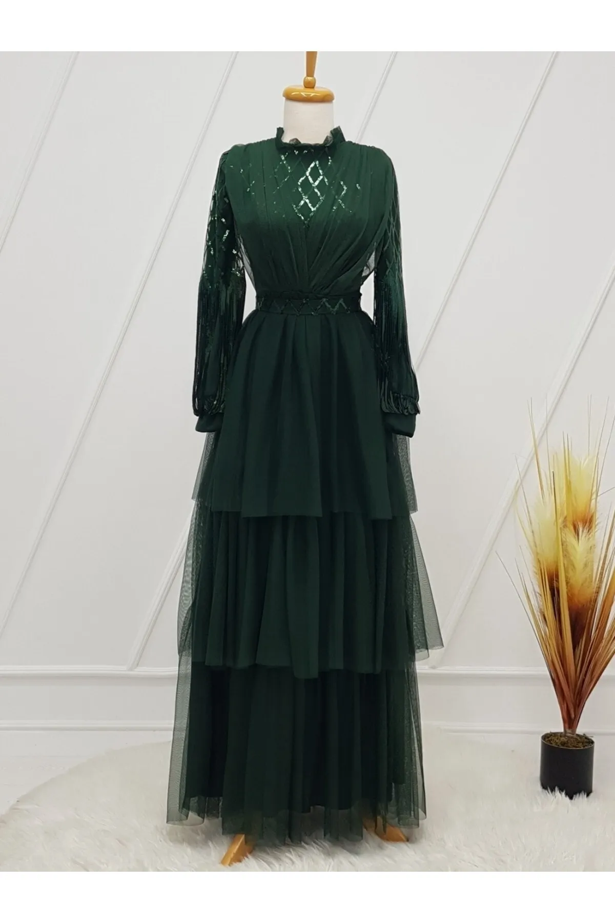 Modamorfo  Abendkleid aus Tüll mit Pailletten und Ärmeln