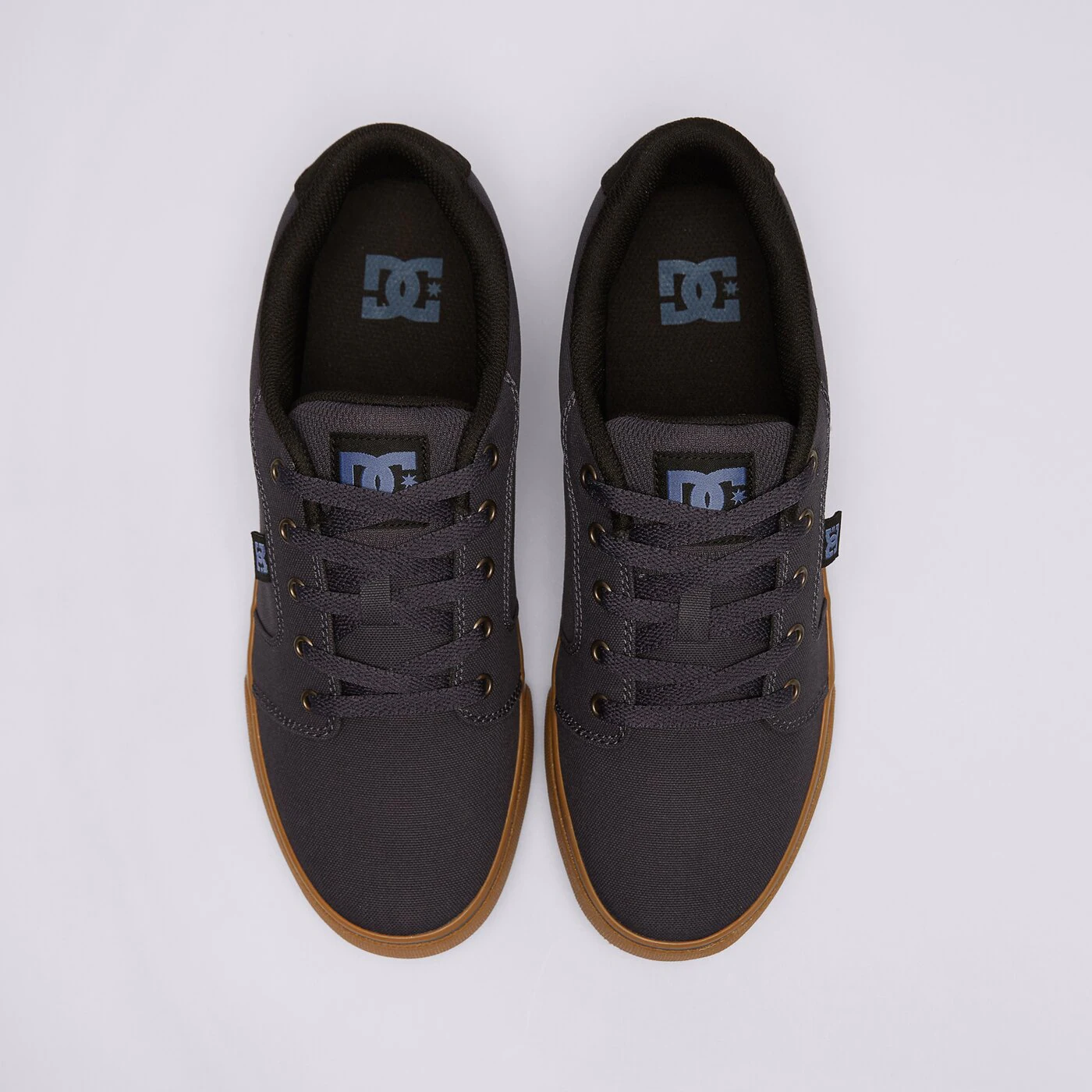 DC ANVIL Grau